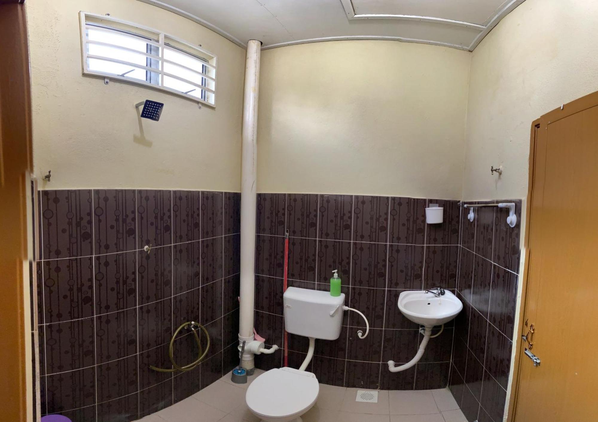 Naufa Homestay 2 3R3B Machang Macang Exterior photo